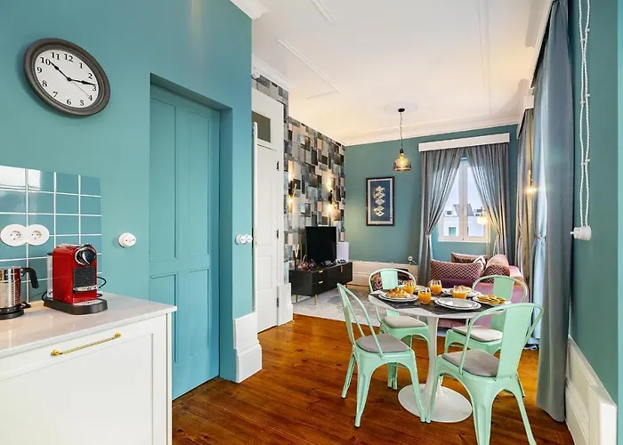 Casa de Férias Douro Prestige Urban Retreat With Shared S-pool & Gym Porto