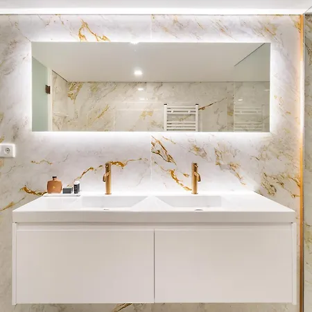 Douro Prestige Urban Retreat With Shared S-pool & Gym *