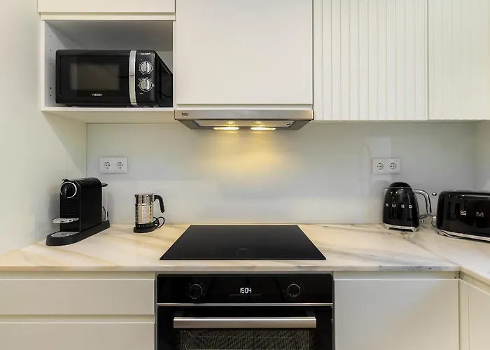 Douro Prestige Urban Retreat With Shared S-pool & Gym بيت للعطل