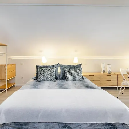 Douro Prestige Urban Retreat With Shared S-pool & Gym בית נופש