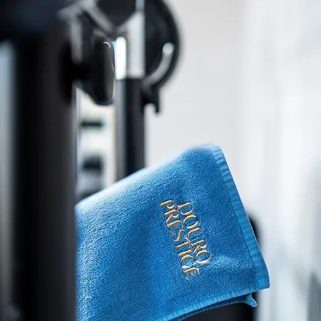 Douro Prestige Urban Retreat With Shared S-pool & Gym בית נופש