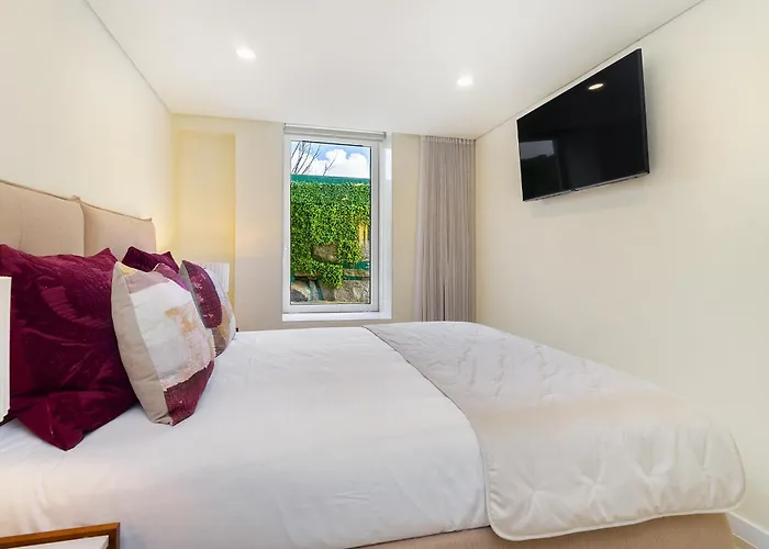 Semesterbostad Douro Prestige Urban Retreat With Shared S-pool & Gym Oporto