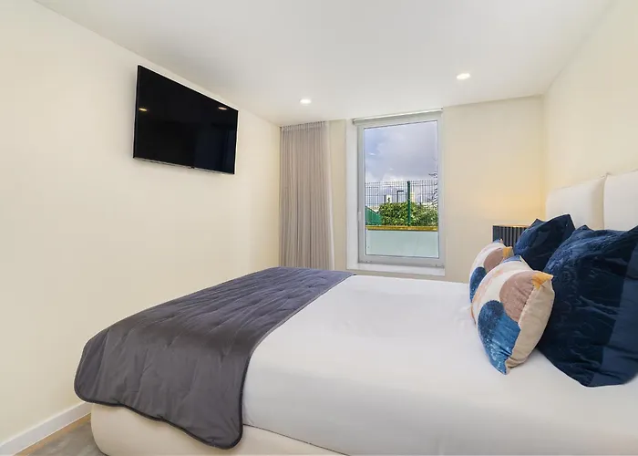 Douro Prestige Urban Retreat With Shared S-pool & Gym Semesterbostad